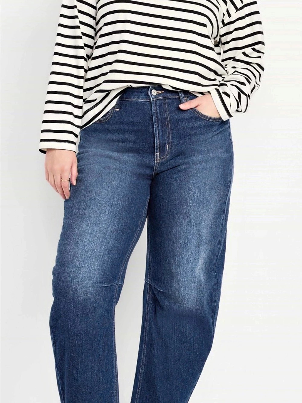 Old Navy High-Waisted Wow Barrel Leg Jeans Size 16